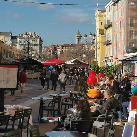 Апартаменты Vieux S Ницца